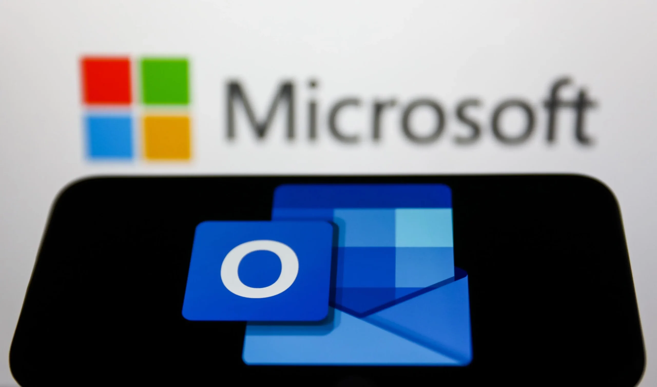 [pii_email_84eb7572bd91baae7e9f] Resolving the Error in Outlook
